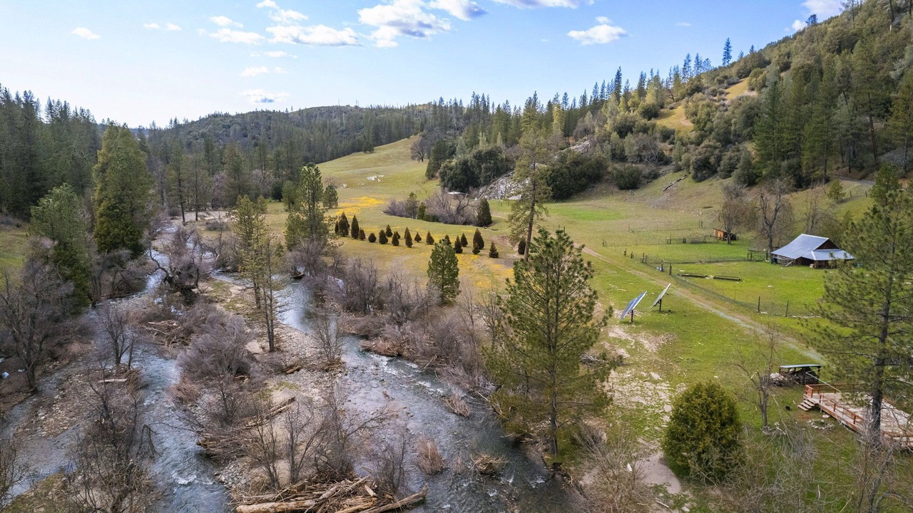 Photo of Outdoor in Coulterville
