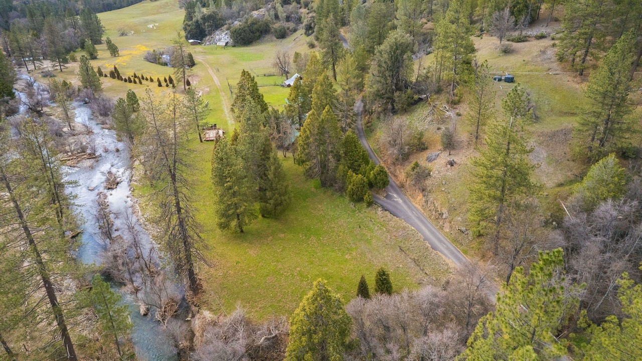 Photo of Outdoor in Coulterville