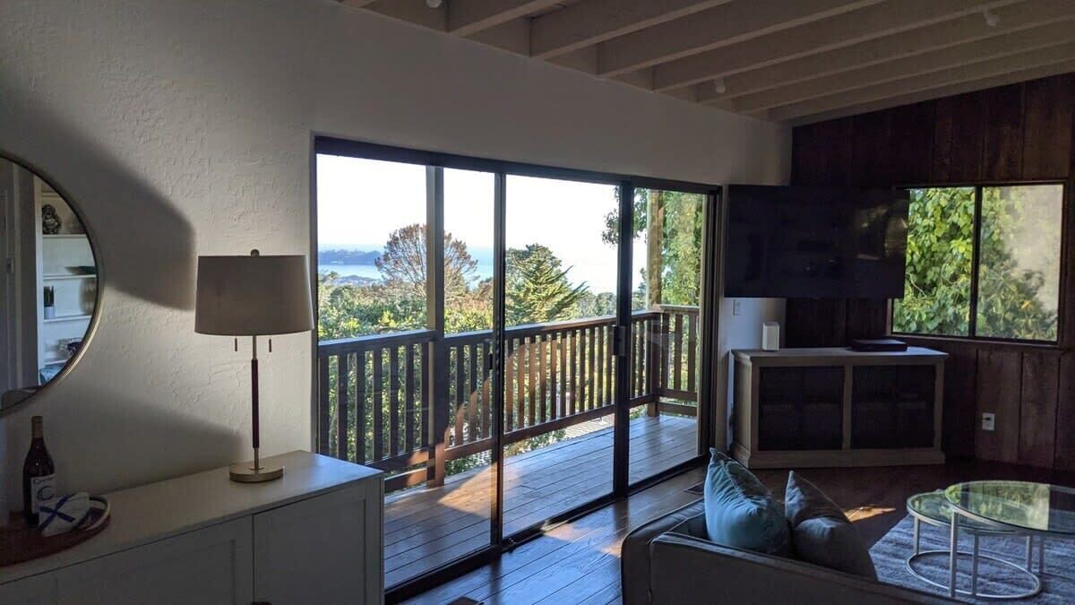Photo of Livingroom in Carmel Woods