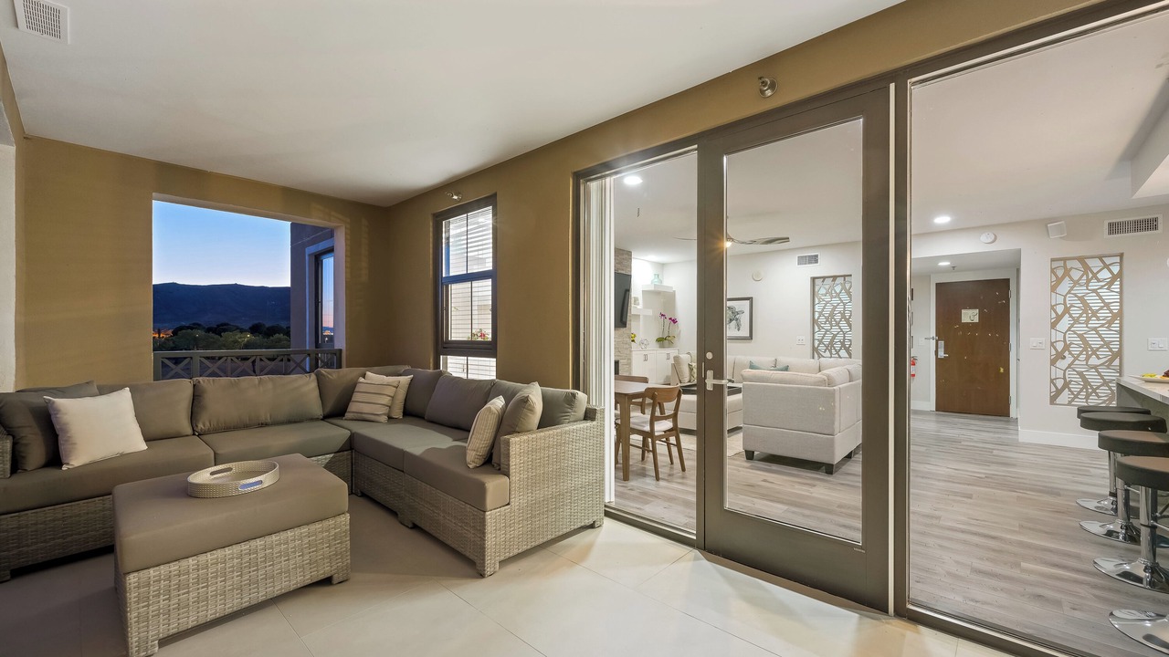 Photo of Livingroom in Lake Las Vegas