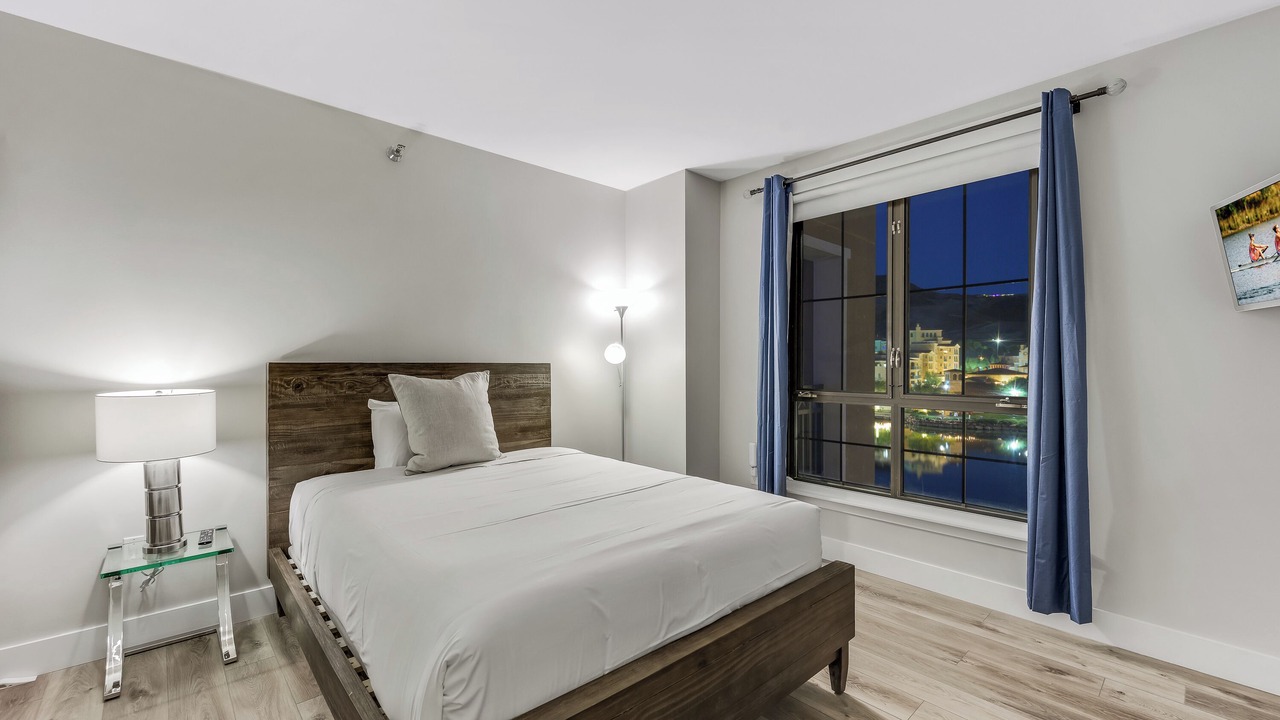 Photo of Bedroom in Lake Las Vegas