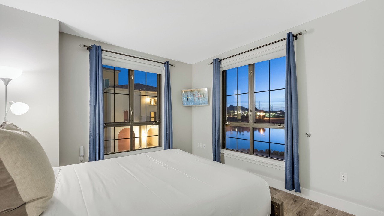 Photo of Bedroom in Lake Las Vegas