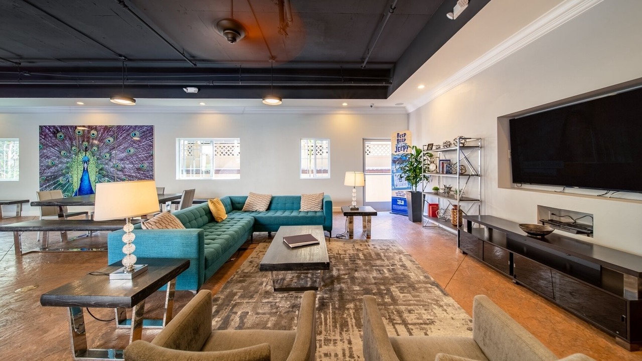 Photo of Livingroom in Anaheim Resort