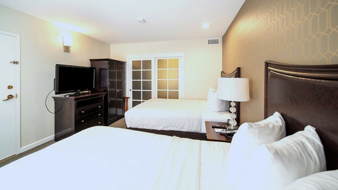 Photo of Bedroom in Anaheim Resort