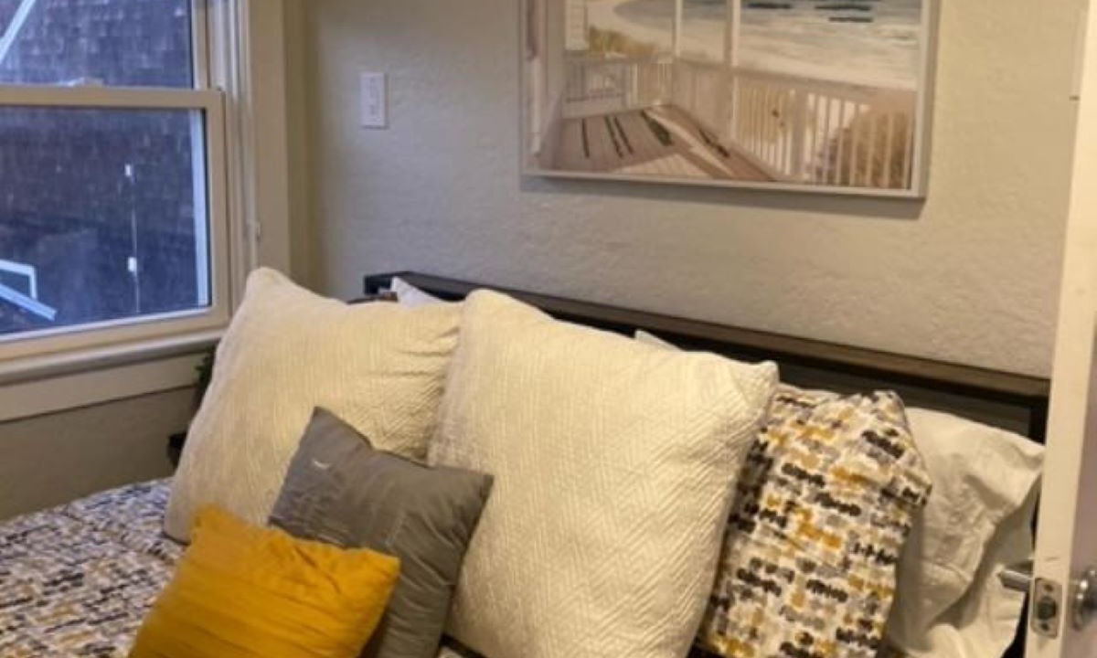 Photo of Bedroom in West Newport