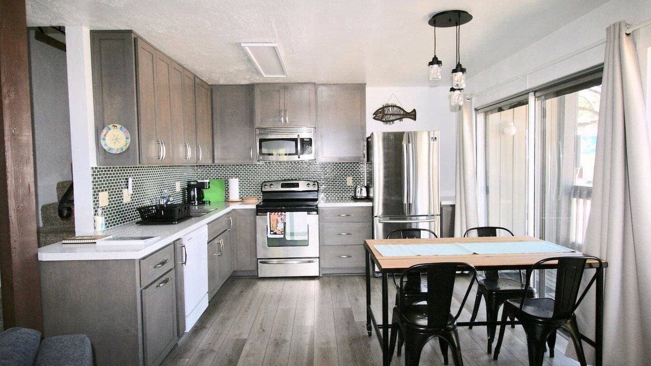 Photo of Kitchen in Mammoth Lakes