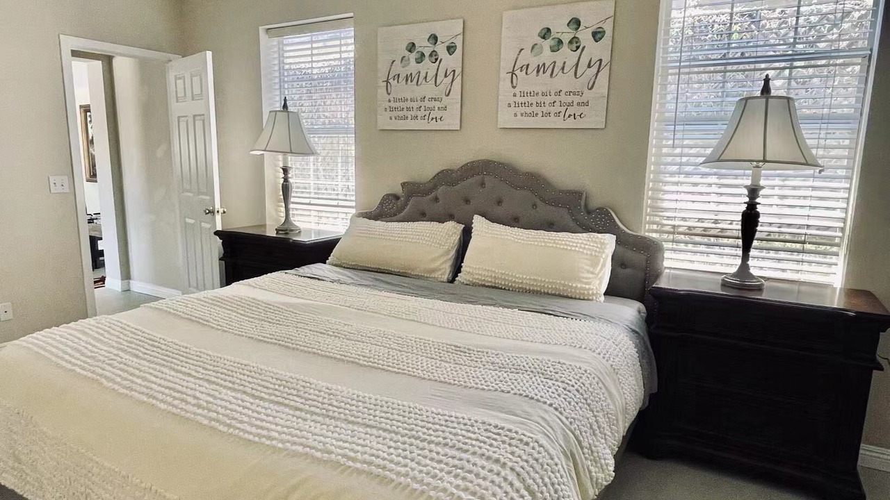 Photo of Bedroom in Thousand Oaks