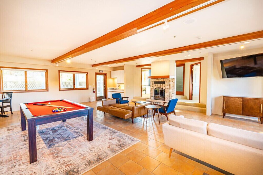 Photo of Livingroom in El Granada