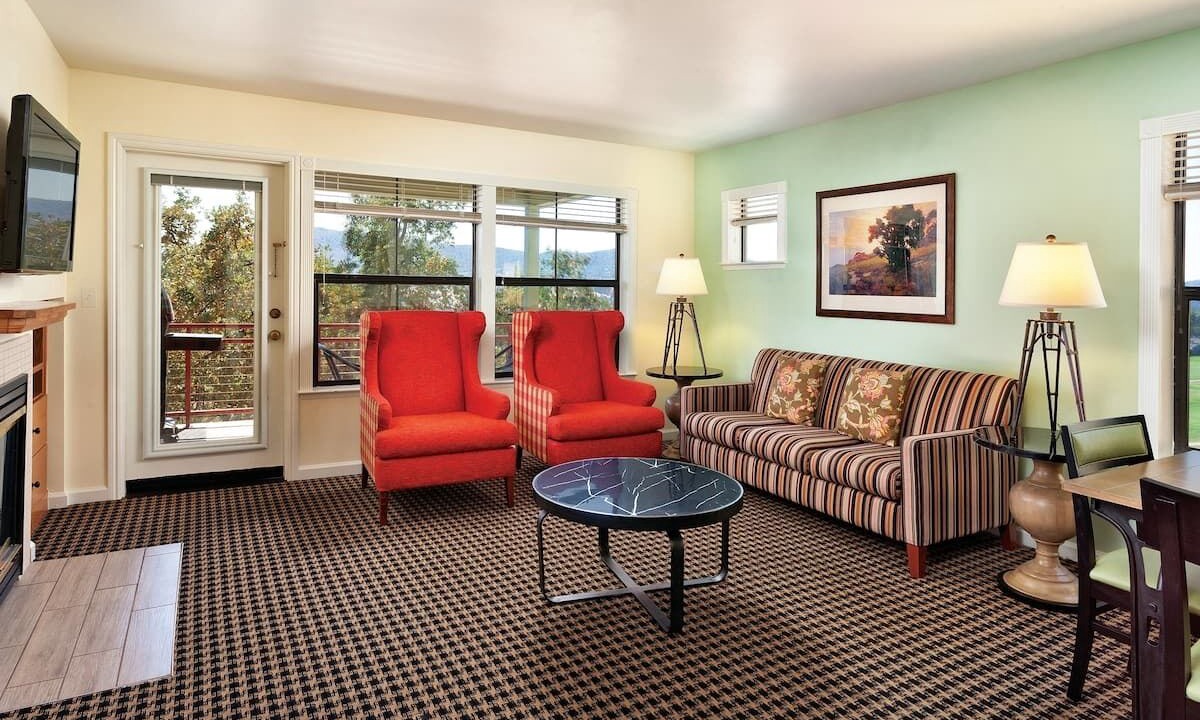 Photo of Livingroom in Angels Camp