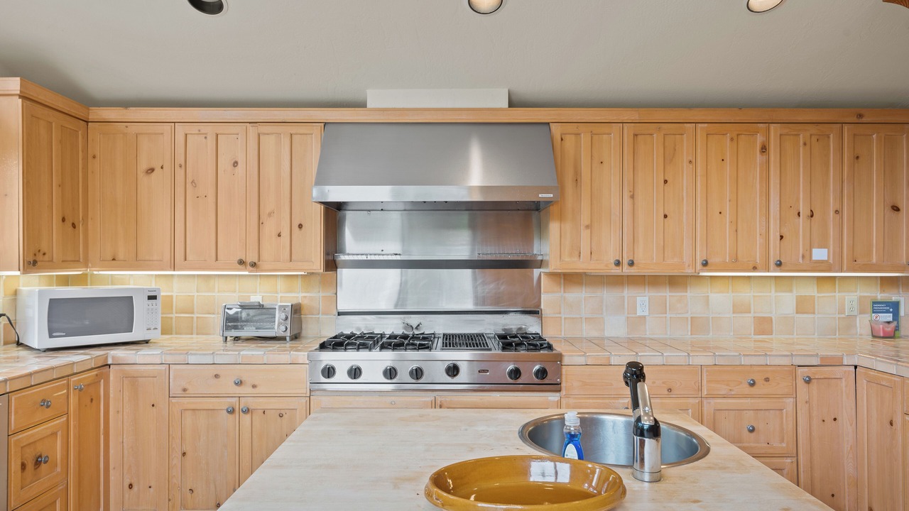 Photo of Kitchen in Alpine Meadows