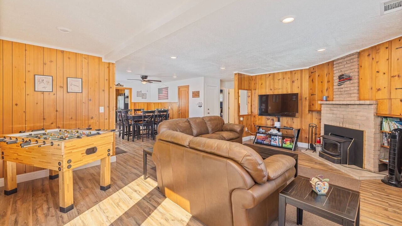 Photo of Livingroom in Bass Lake