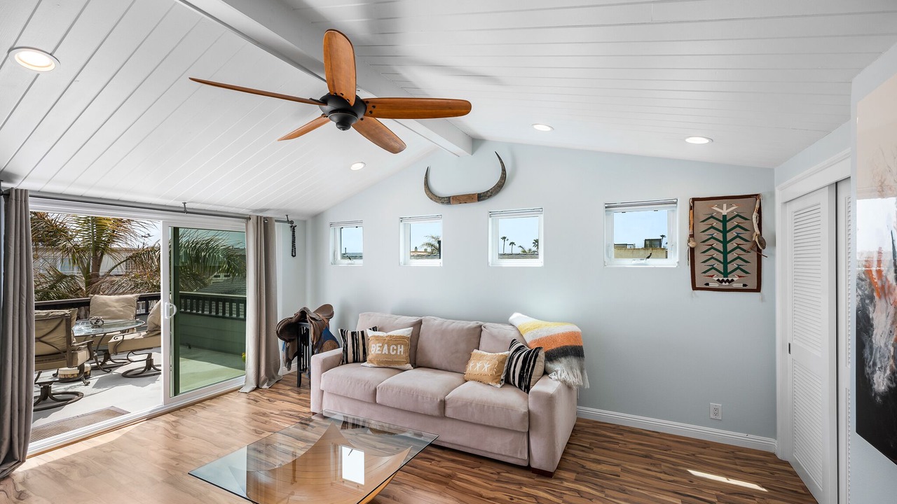 Photo of Livingroom in Hollywood