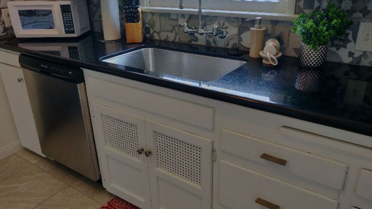 Photo of Kitchen in Oleander - Sunset