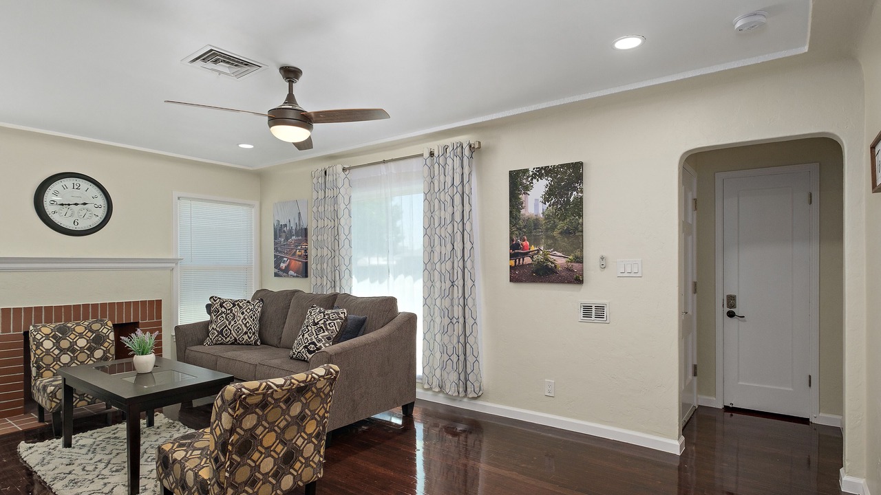 Photo of Livingroom in Fresno