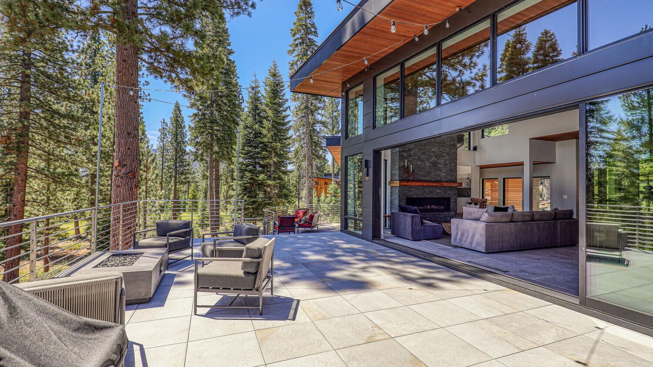 Photo of Patio Balcony in Ponderosa Palisades