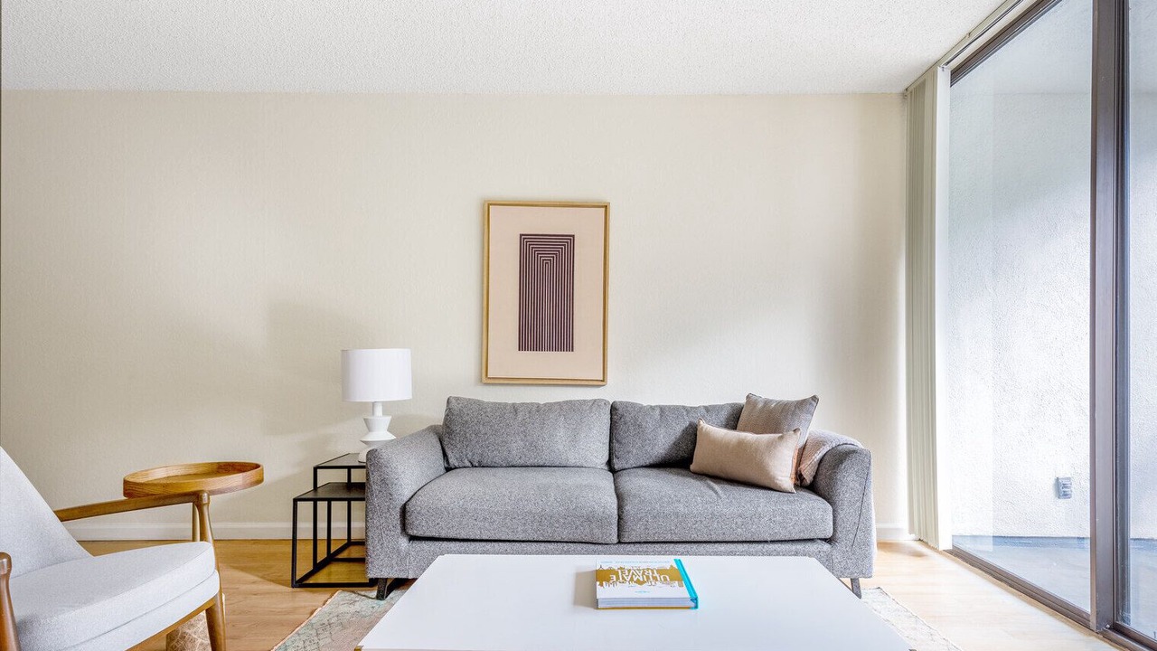 Photo of Livingroom in Central San Mateo