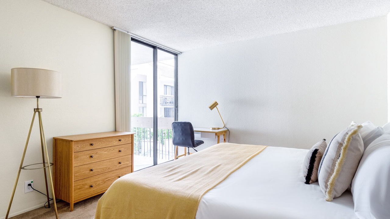 Photo of Bedroom in Central San Mateo