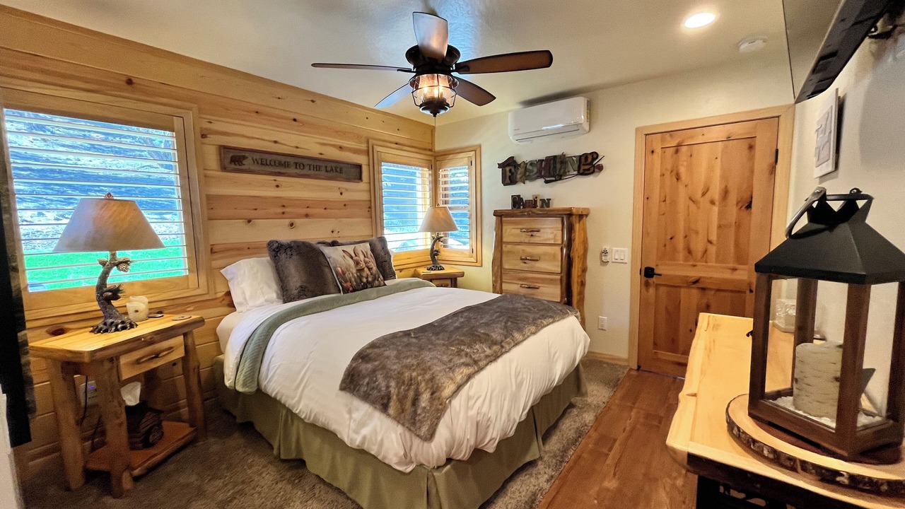 Photo of Bedroom in Big Bear Lake