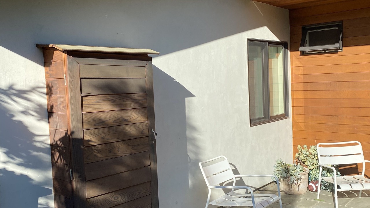 Photo of Patio Balcony in West Menlo Park