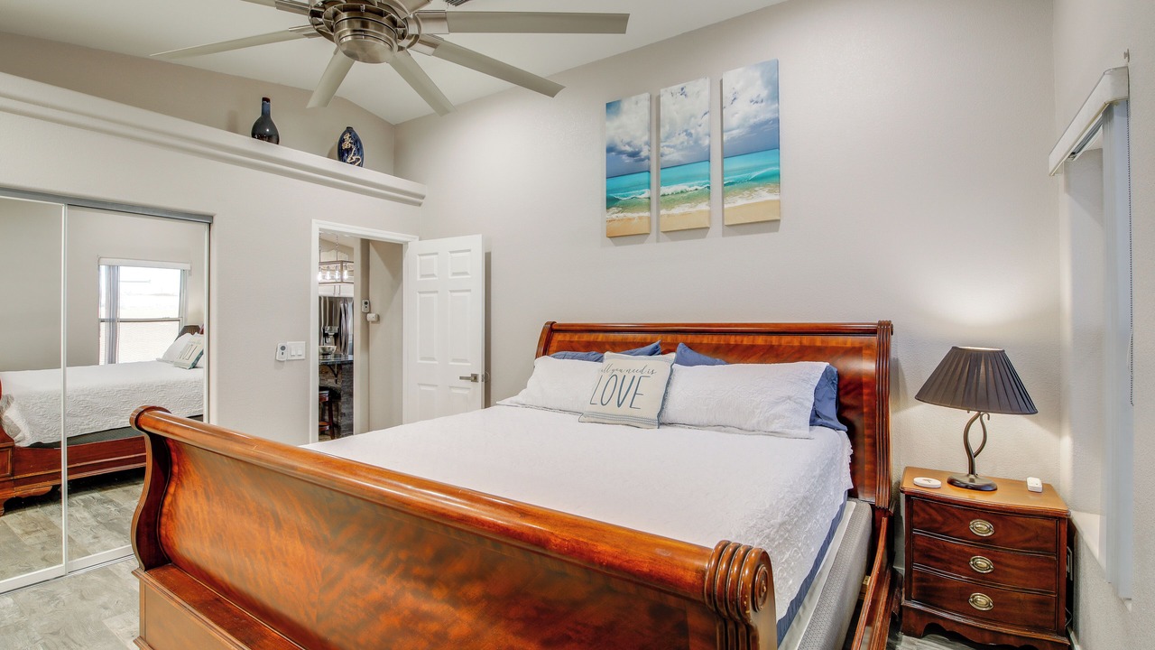 Photo of Bedroom in Lake Havasu City