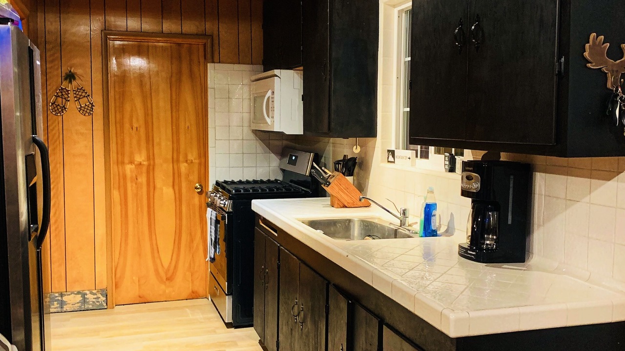 Photo of Kitchen in Shaver Lake
