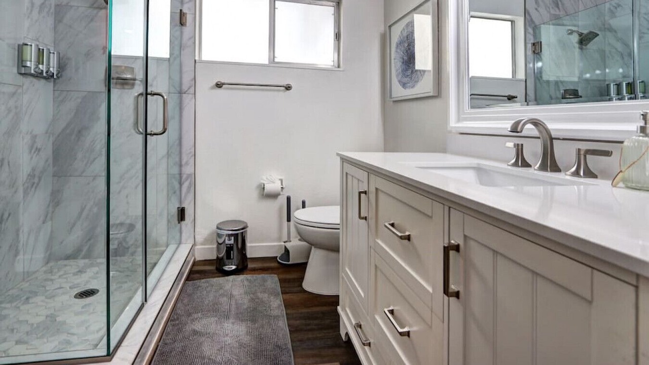 Photo of Bathroom in Rancho Oakey