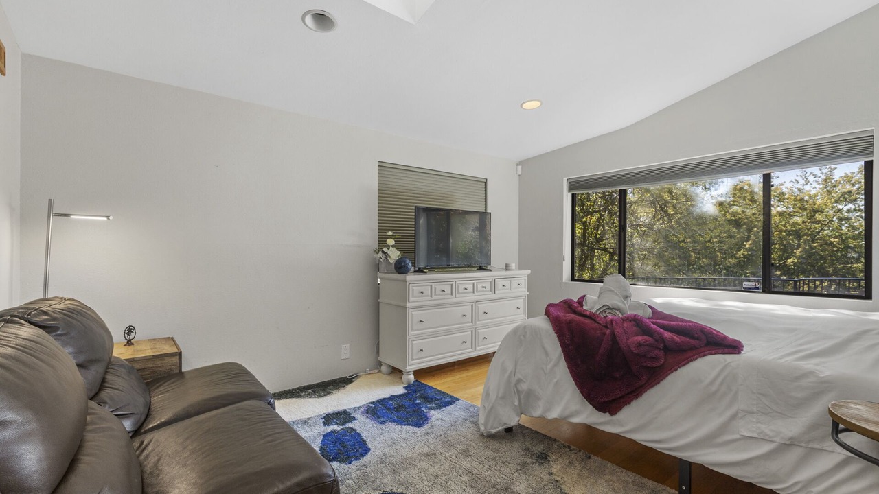 Photo of Bedroom in Merriewood