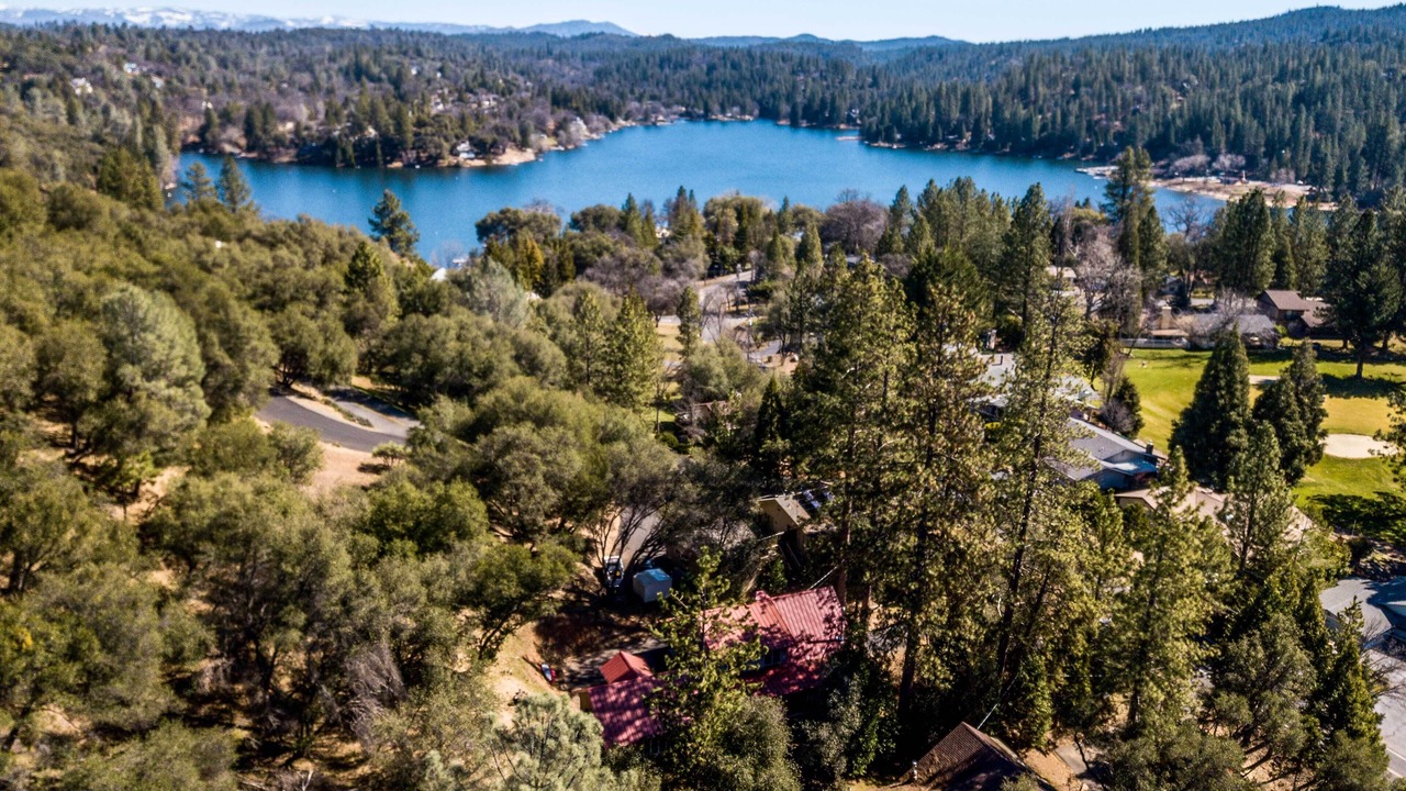 Photo of Outdoor in Groveland
