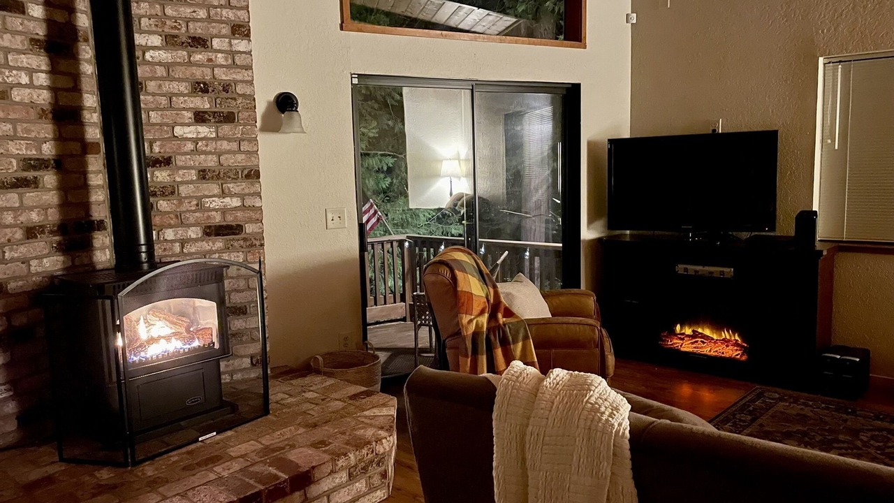 Photo of Livingroom in Mi-Wuk Village