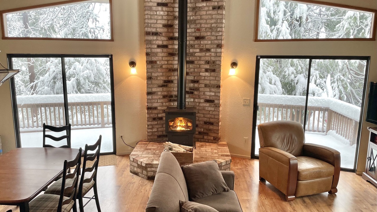 Photo of Livingroom in Mi-Wuk Village
