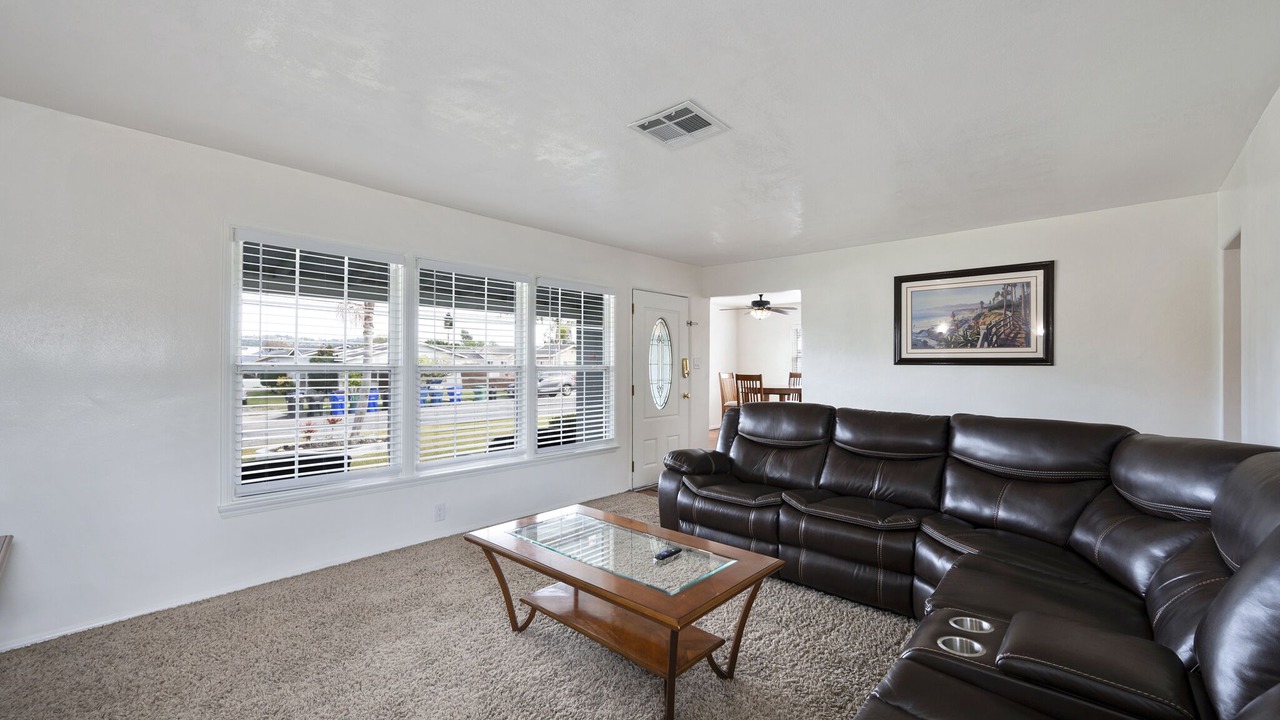 Photo of Livingroom in East Whittier