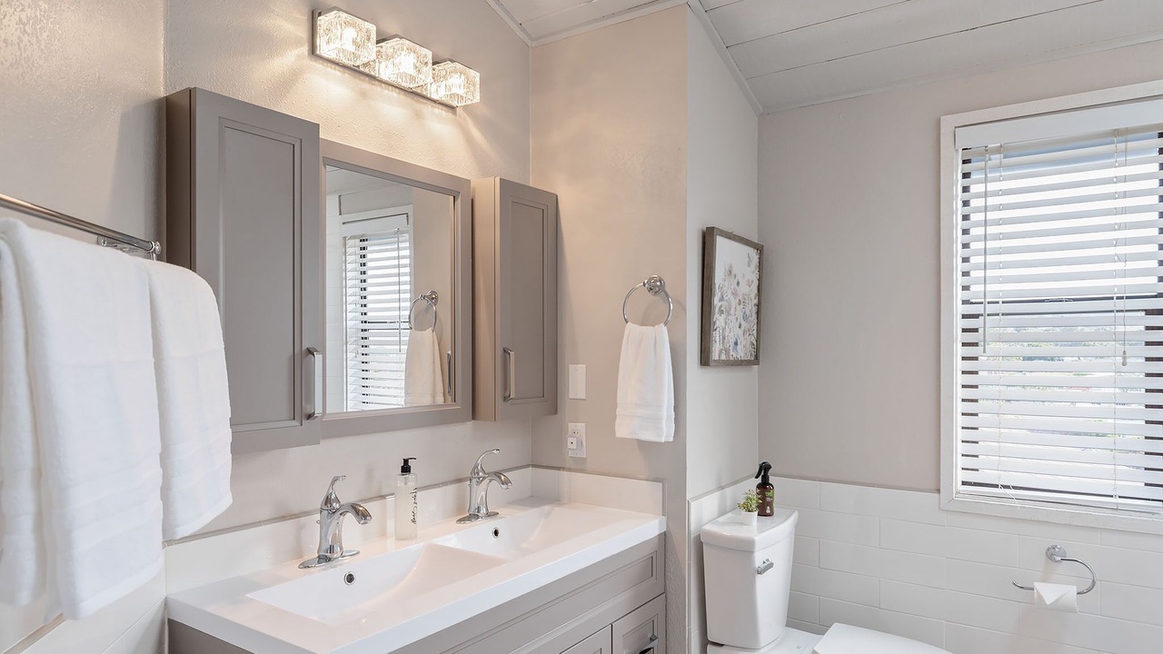 Photo of Bathroom in Del Rey Oaks