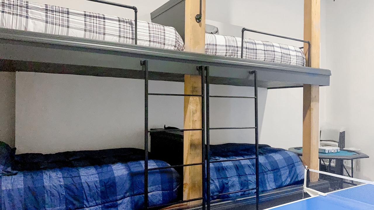 Photo of Bedroom in Groveland