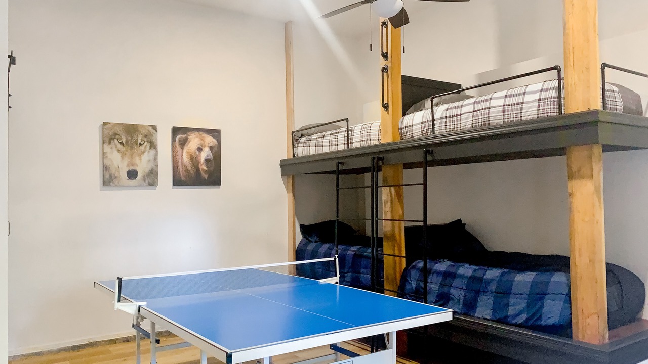 Photo of Bedroom in Groveland