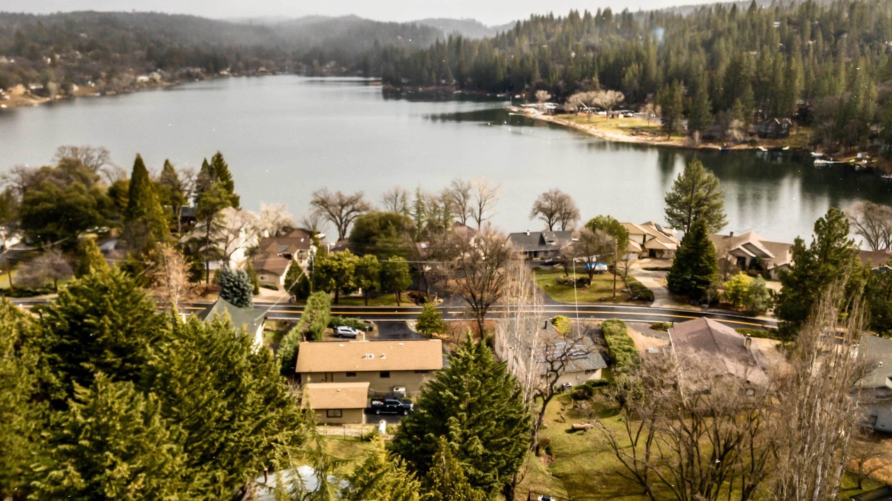 Photo of Outdoor in Groveland