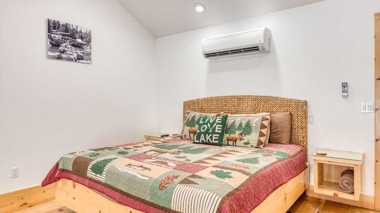 Photo of Bedroom in Bass Lake