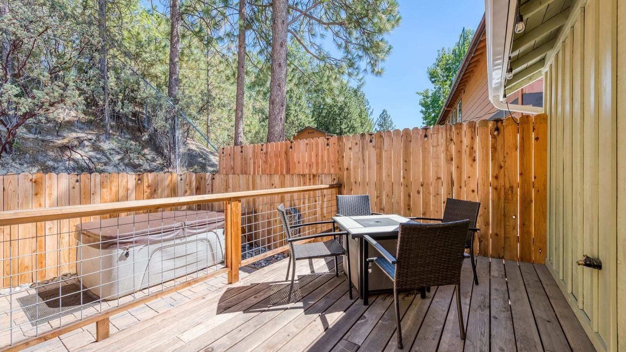 Photo of Outdoor in Bass Lake
