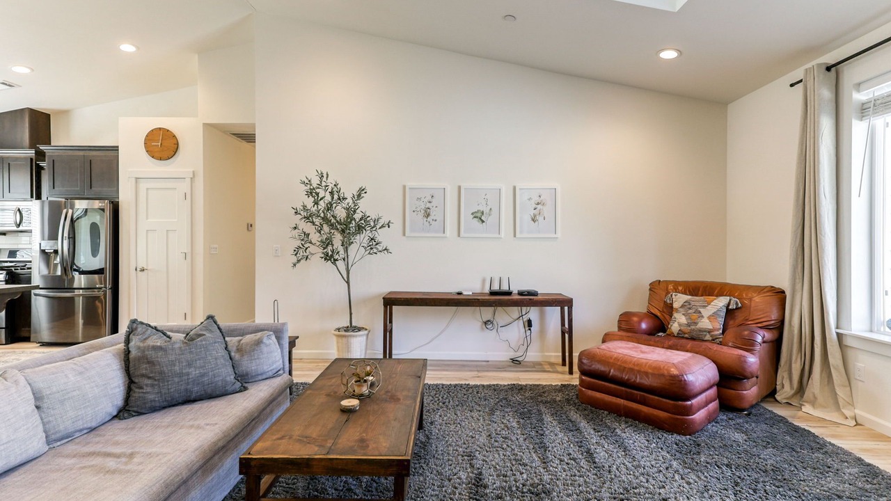Photo of Livingroom in Redding