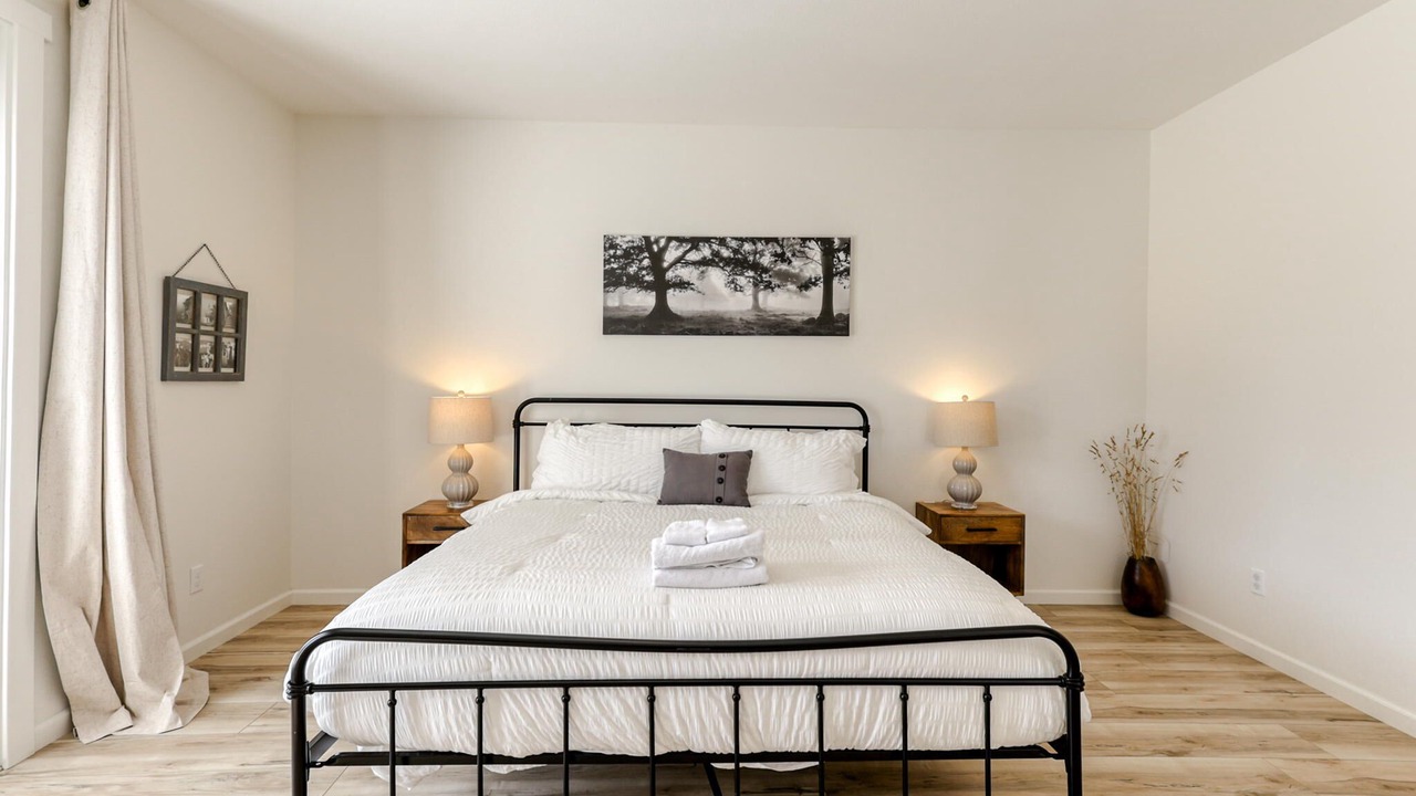 Photo of Bedroom in Redding
