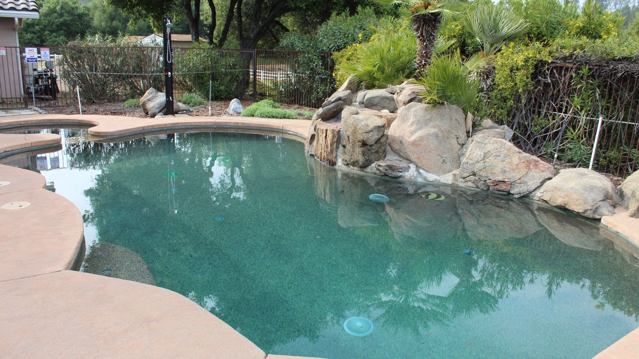Photo of Outdoor in Yosemite Lakes