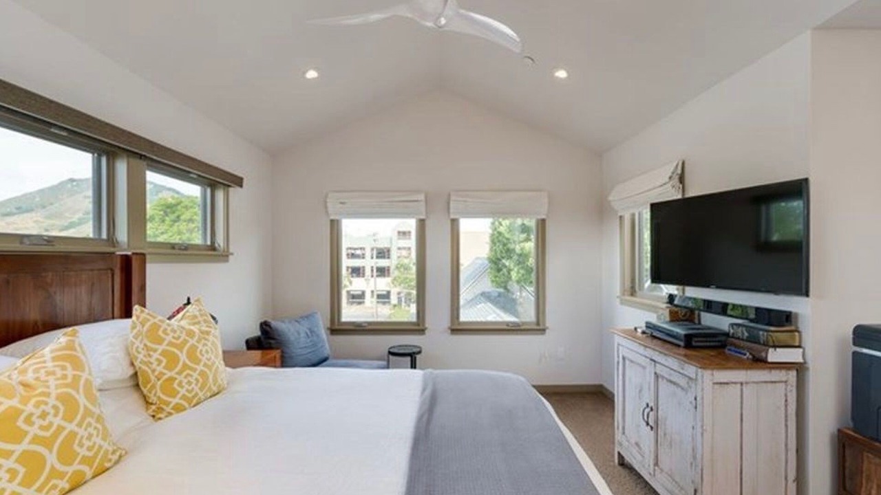 Photo of Bedroom in Downtown