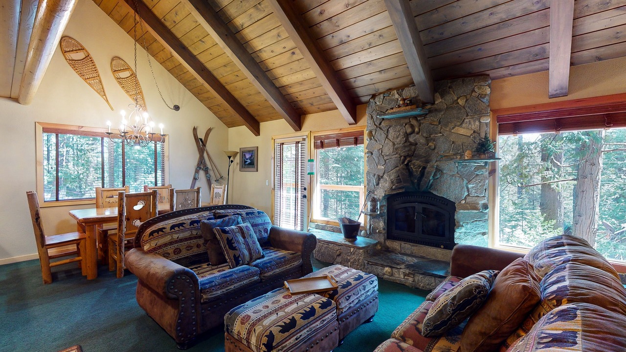 Photo of Livingroom in Fish Camp