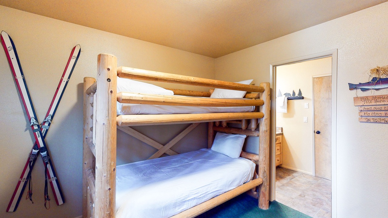 Photo of Bedroom in Fish Camp