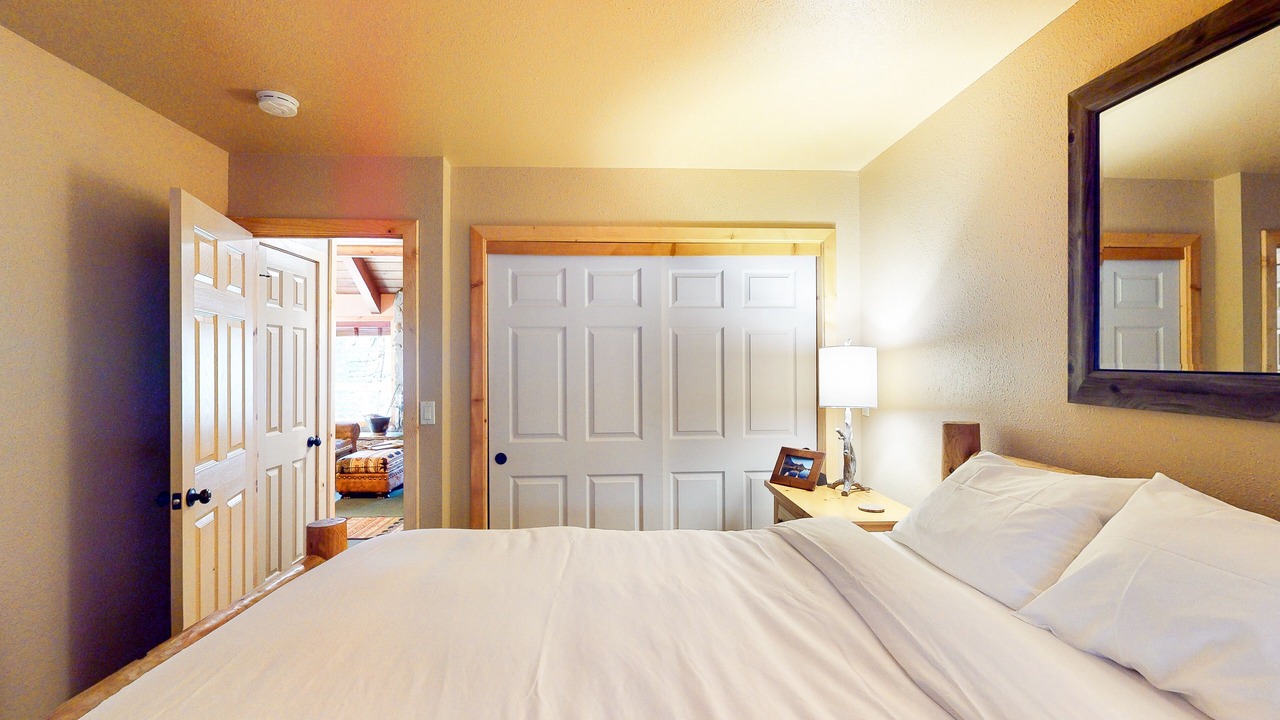 Photo of Bedroom in Fish Camp