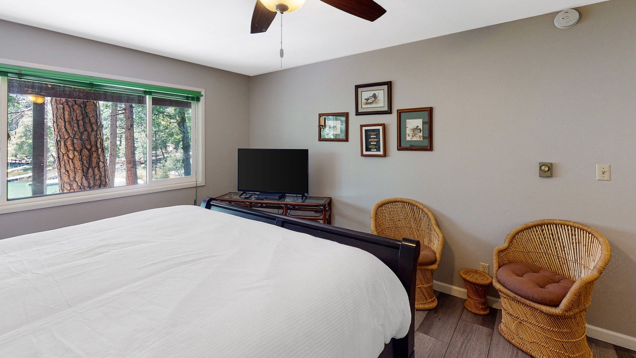 Photo of Bedroom in Bass Lake