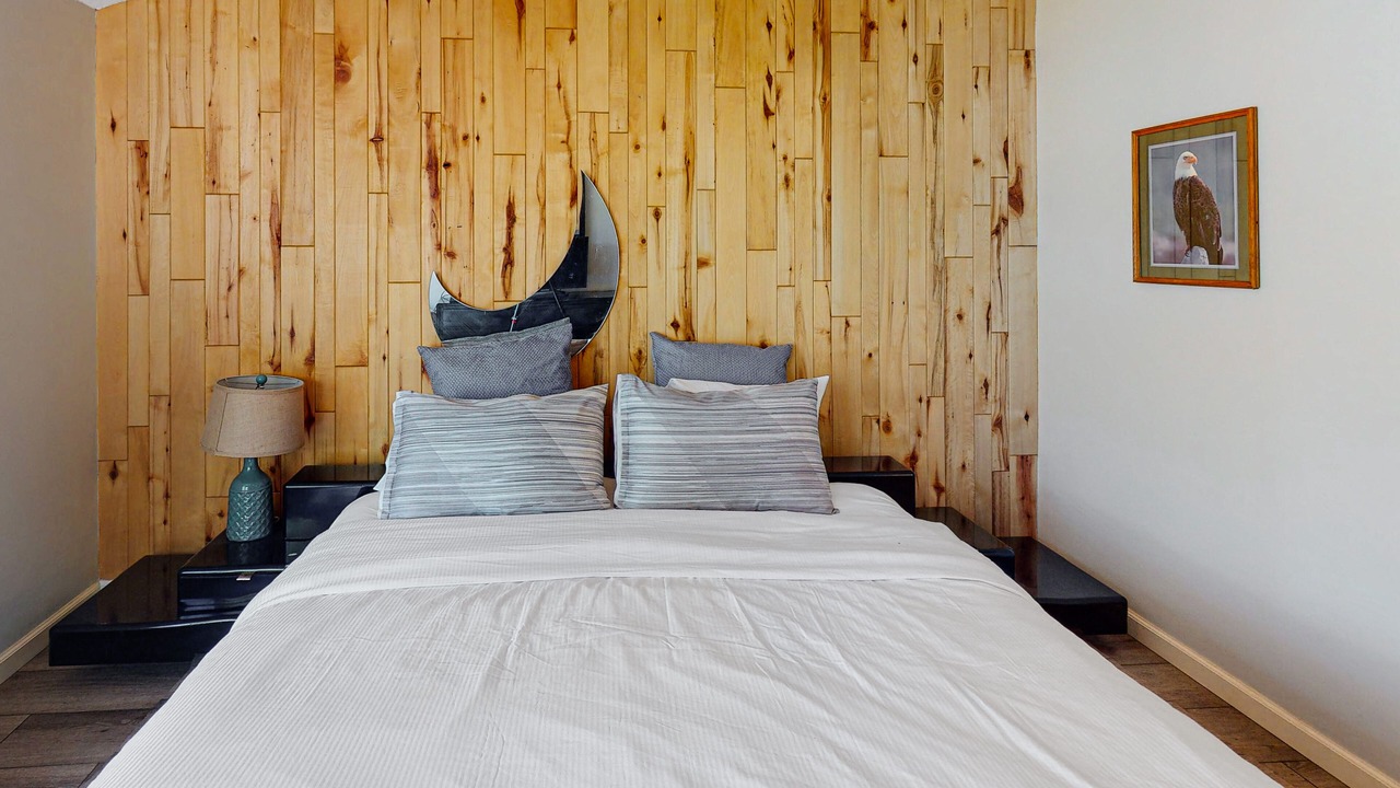 Photo of Bedroom in Bass Lake