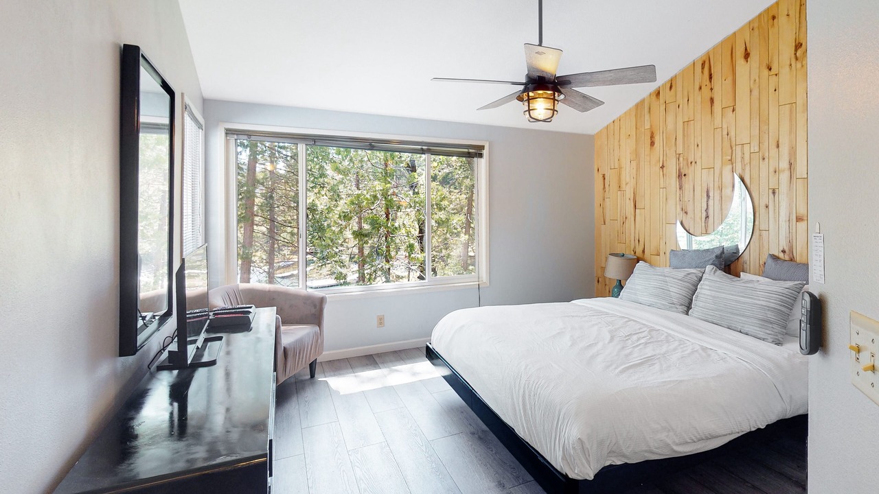 Photo of Bedroom in Bass Lake