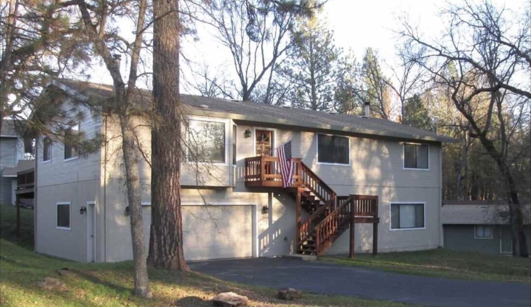 Photo of Outdoor in Groveland