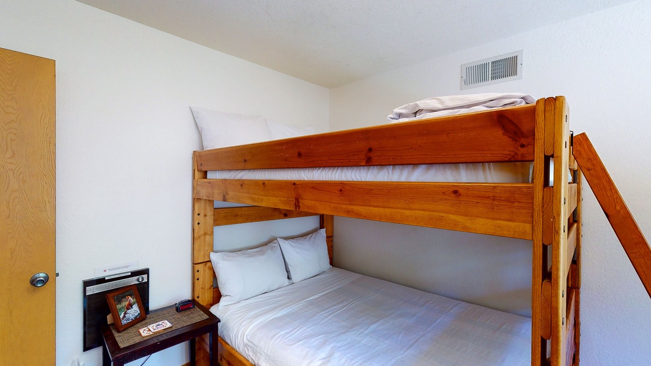 Photo of Bedroom in Fish Camp