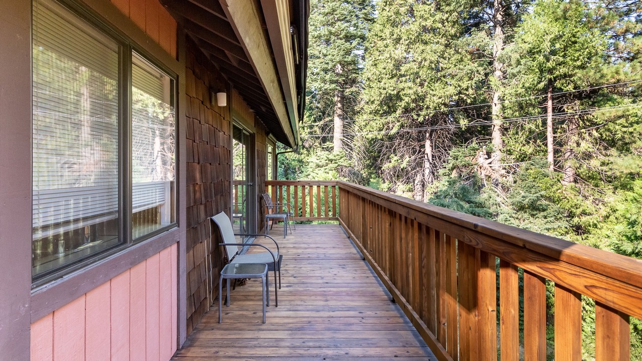 Photo of Patio Balcony in Fish Camp